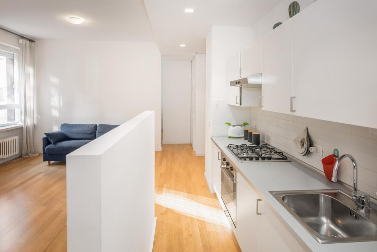 Flats4Rent Delia Apartment Verona Bagian luar foto